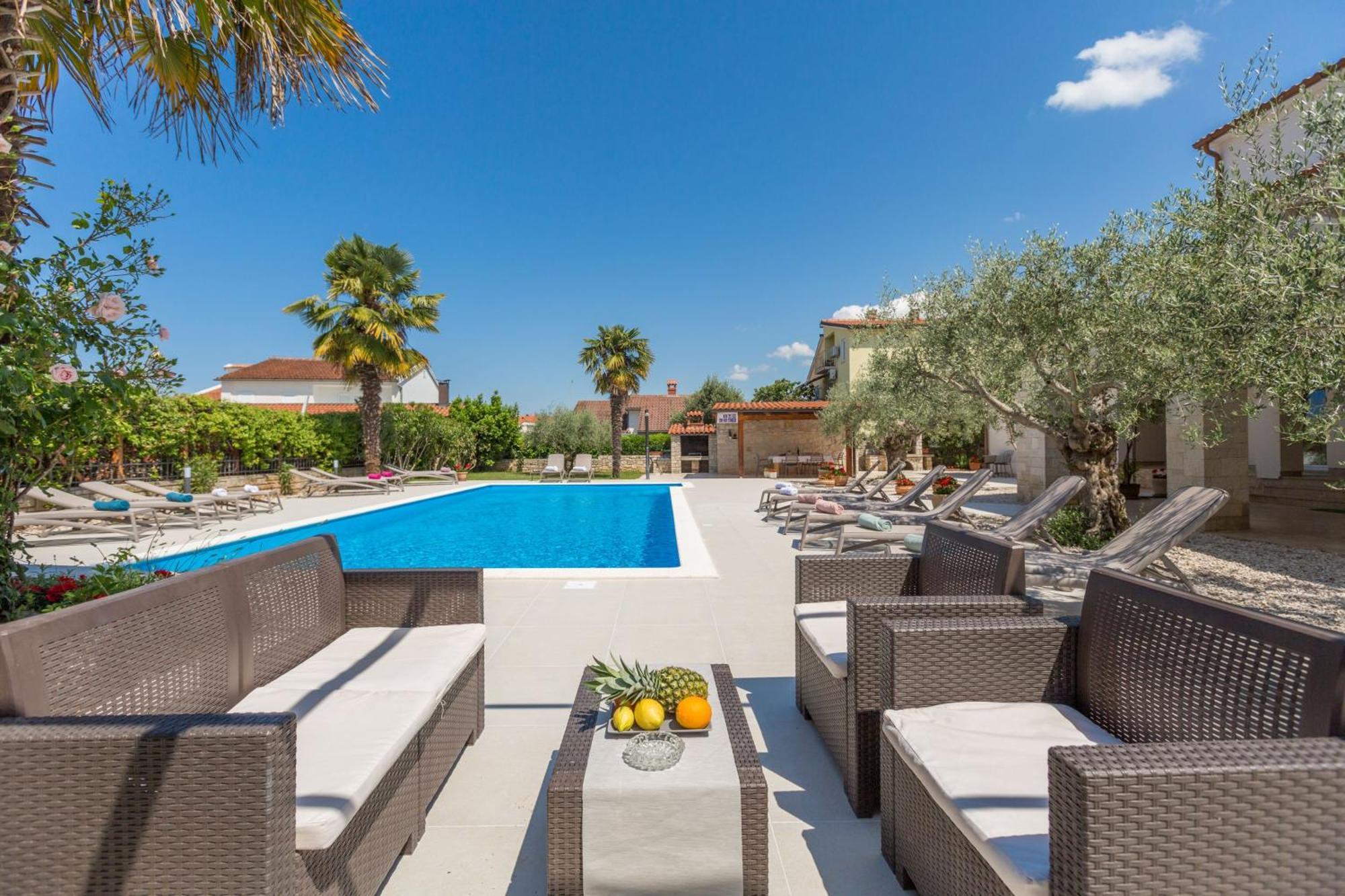 Paradiso 3 Fuer 2 Personen Mit Pool Apartment *